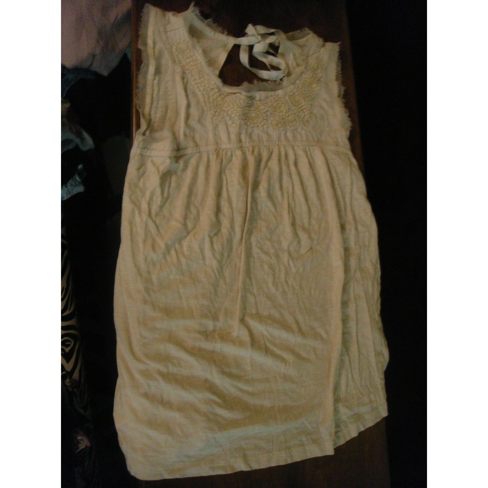 Loft XS cream keyhole back tie neck embroidered design sleeveless shirt top‎